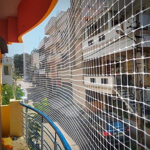 Commercial bird nets installation
